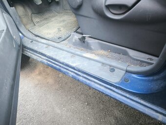 Terrano 2.4 - 8