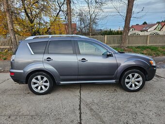 MITSUBISHI OUTLANDER 2.0DI-D 4WD//103KW//4X4//NAVI//XENON - 8