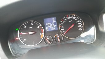 Renault Laguna III GT 2011 2.0D 131KW - 8