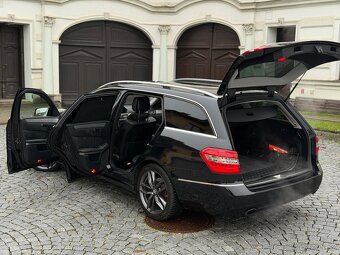 Mercedes Benz E350 CGI 215 kW AMG FULL VÝBAVA Webasto Night - 8
