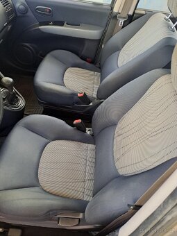 Hyundai matrix 1.6i - 8