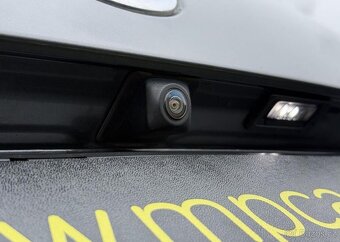 Volkswagen Multivan automat nafta 150 kw 2017 - 8
