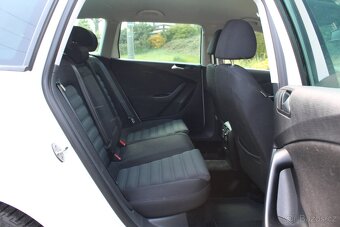 Volkswagen Passat 2,0 TDI,1 Majitel, Servisní kniha - 8