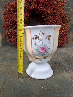 Starožitný porcelánový pohárek, růže. - 8