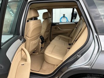 •BMW X5 xDrive30d, Bi-XENON, PDC, TAŽNÉ Z. - 8
