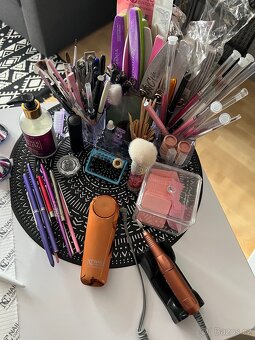 Prodám vše na modeláž nehtu , vše co je na foto - 8