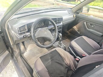 Peugeot 405 1.9d de Luxe pěkné v zachovalém stavu - 8