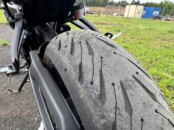 Yamaha MT07 - 8
