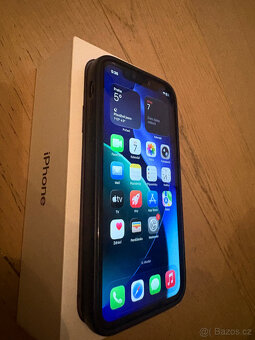 Apple iPhone 11 Black 256GB - nová baterie - 8