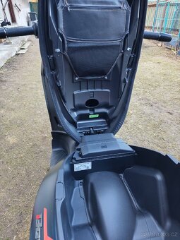 Piaggio Beverly 300 HPE S - 8