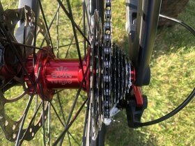 Cube AMS 100 Super HPC Pro 29 - 8