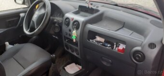 Citroën berlingo 1.4I čtyřdvéřové - 8