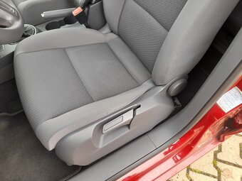 Volkswagen Touran 7 MÍST 1,6TDI 77 KW AC TREND - 8