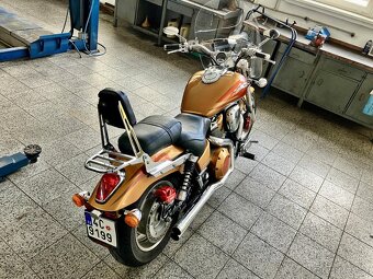 Honda VTX 1800 - 8