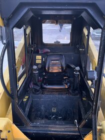 Golem UNC smykem řízení nakladač - 8