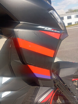 APRILIA SR GT 125 - 1.011 km najeto - 8