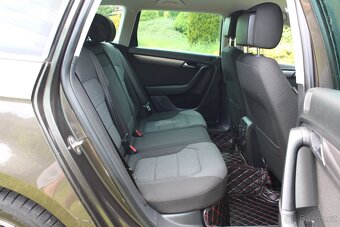 Volkswagen Passat 1.4 TSi DSG, Highline, Pádla - 8