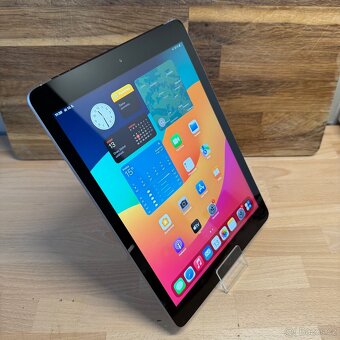 iPad 6 Wi-Fi + Cellular 32GB, 2018, černý (12 měsíců záruka) - 8