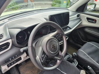 SUZUKI SWIFT 1.2i HYBRID 60KW R.V.2025 - 8
