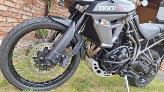 TRIUMPH TIGER 800 XCX - 8