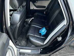 Audi A4 model B7 - 8