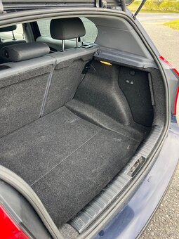 BMW 118d E87 (2007, 2.0d, 286 000 km) - 8