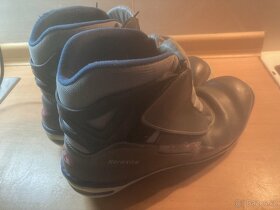 skate běžky 180 + vázání SNS + hůlky 160 + boty SNS 46 - 8