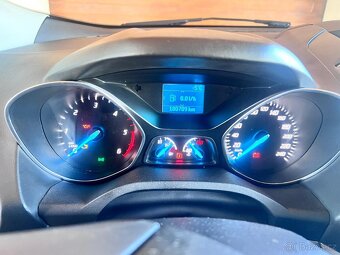 Ford Kuga - 8