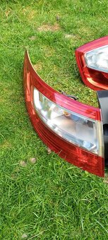 Zadní světla Renault Fluence - 8