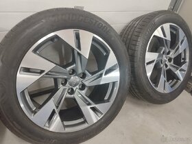 Alu kola Audi Q8 E-Tron r20 4KE601025T - 8