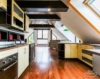 Pronájem vesnické stavení, rodinný dům na pozemku 3.168 m2, - 8