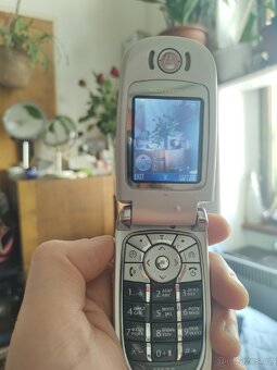 Motorola v635 - 8