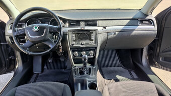 Škoda Superb II kombi 2.0 TDi - 8