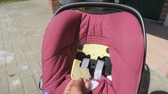 Britax Romer Baby-Safe i-Size se základnou - 8