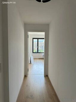 Pronájem bytu 2+kk 60 m² Sokolova, Praha - Karlín - 8