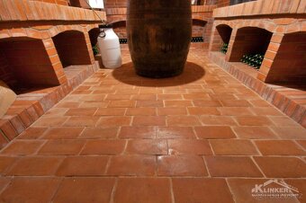 Půdovky 30×14×3 cm – dobrý stav, na paletách - 120m2 - 8