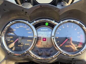 Suzuki DL1000 V-Strom 2004 - 8