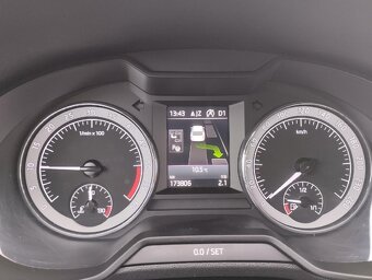 skoda octavia scaut 2.0tdi dsg 135kw.4x4.full led alcantara. - 8