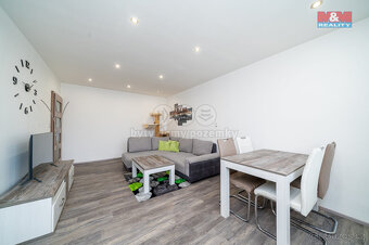Prodej bytu 3+1, 74 m², Lanškroun, ul. B. Martinů - 8