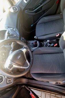 Ford fiesta - 8