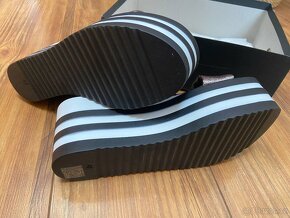 NOVÉ sandále Replay, vel. 40 - 8