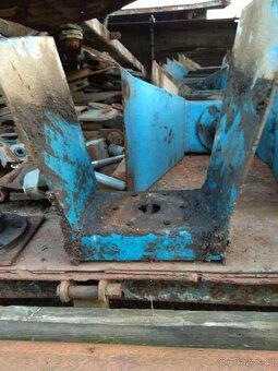 Hydraulicky piest - 8