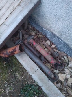 Teleskopický nakladač - 8