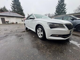 Škoda Superb 2018, 320 000 km, dobrý stav - 8