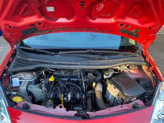 Renault TWINGO II 1.2i 8V 43kW 2011 model 2012 - 8
