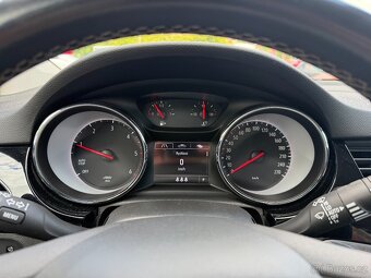 Opel Astra 1.5CDTi Sports Tourer - 8