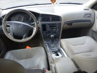 Volvo XC 70 - 8