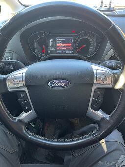 Prodám Ford S - Max 7míst automat - 8