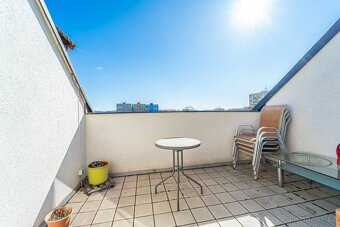 Prodej mezonetu 2+1, 87,8 m²/terasa+balkón, České Budějovice - 8