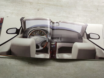 Prospekt Mercedes-Benz SL R129, 70 stran A5, německy 2000 - 8